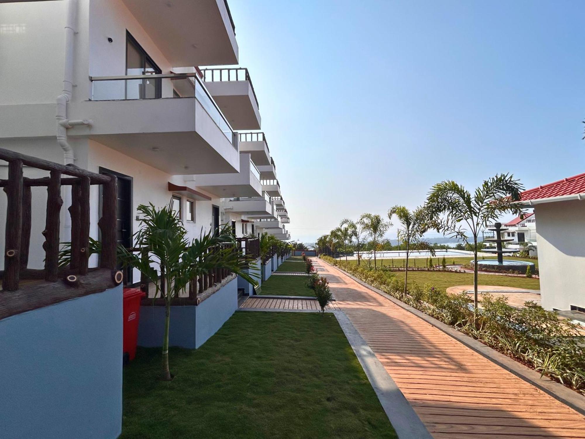 Baywatch Resort Bhogave Beach Vengurla Eksteriør billede